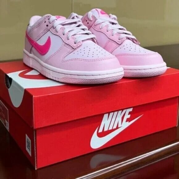 Nike dunk Low Gs Triple Pink Athletic Shoes - Picture 3 of 4